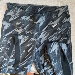 Nike women’s full length leggings